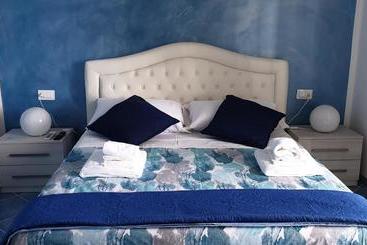 مبيت وإفطار A Un Passo Dal Mare