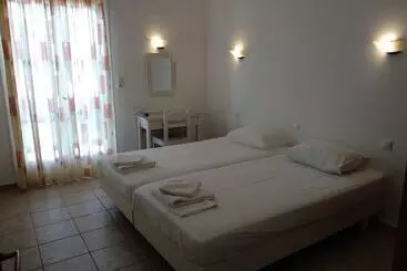 Hotelli Anna Studios