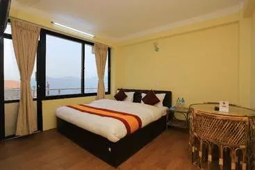 Hotel Landmark By Oyo Rooms