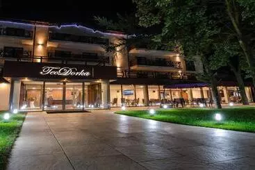 Hotelli Teodorka Med & Spa