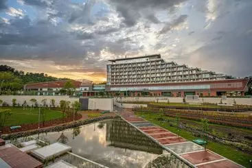 Hotel Lankaran Springs Wellness Resort