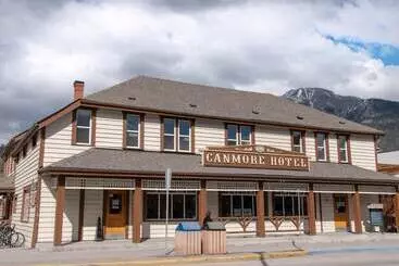 Party Hostel   The Canmore Hotel Hostel