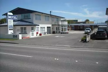 554 Moana Court Motel