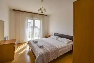 Turistihuoneistot Apartments Nera