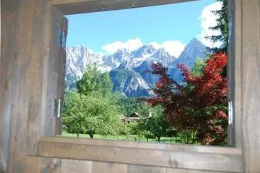 Turistihuoneistot Apartments Trata   Trata Resort