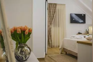 تختخواب و صبحانه Heritage Hotel Dea Hvar