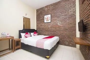 پانسیون Annisa Syariah Guest House By Oyo Rooms