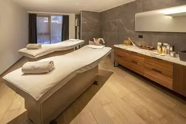 Luxury Hotel Riva