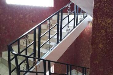 پانسیون Kentania