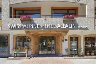 Swiss Alpine Hotel Allalin