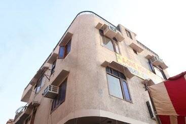 酒店 A One Home Stay By Oyo Rooms