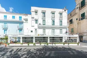 Nocleg ze śniadaniem Core Amalfitano City Suites