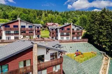 ツーリストアパートメント Apartamenty Sun & Snow Szklarska Perła