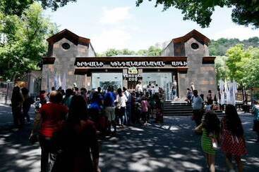 Best Hostel Republic Square