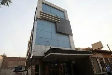 Hotel Gwala Guest House By Oyo Rooms
