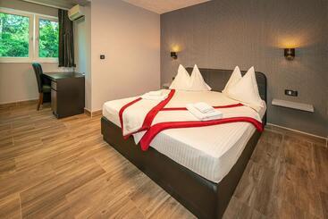 ペンション Bed & Breakfast Villa Terezija