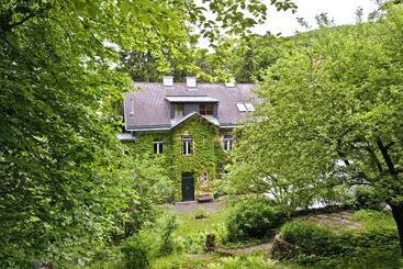 Апартаменты Villa Marie  Self Catering