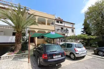 Apartamentos turísticos Apartments Lora