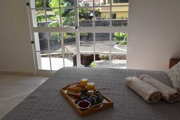 آپارتمانهای توریستها Mansion Almond