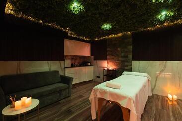 Aparthotel Diamond Spa Family