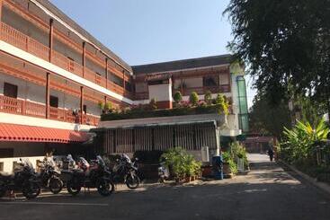 Hotel Baiyoke Chalet