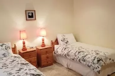 آپارتمان‌های توریست‌ها Harbour Lodge At Jolly Harbour