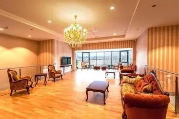 Hotel Mein Palace