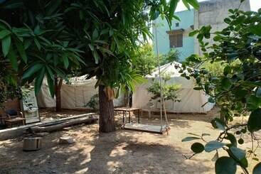 Hotel Nature Trail Camps & Homestay