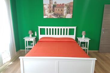 پانسیون Maqueda Home