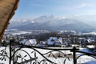 پانسیون Willa Turnia