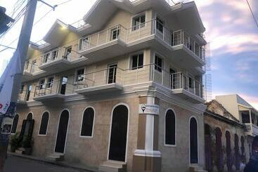 アパートホテル Frf