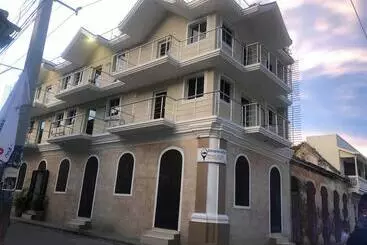 هتل آپارتمان Frf