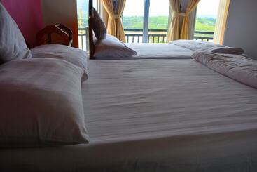 膳宿费 Hill Paradise