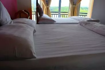 Pensione Hill Paradise