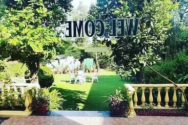 פנסיון Magnolia Guest House