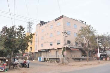 Hotel Noosa By Dcrest