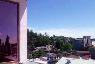 هتل Georgian Palace