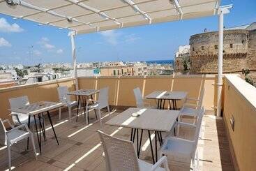 Bed and Breakfast Cala Dei Normanni  Camere Sulle Mura