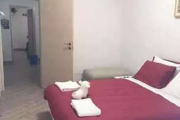 تختخواب و صبحانه Margherita Queen Home