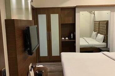 Hotel Mohan Continental