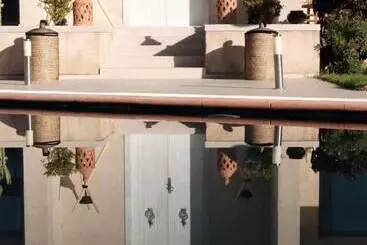 ペンション La Maison Rayhan