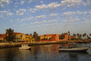 پانسیون Chez Eric