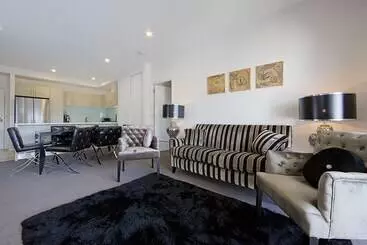 관광객 아파트 Accommodate Canberra   Domain