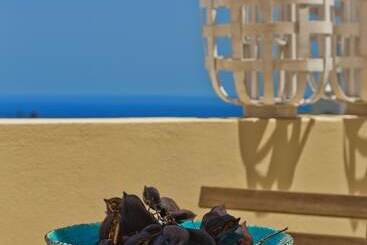 Жильё для туристов Elaia Villas