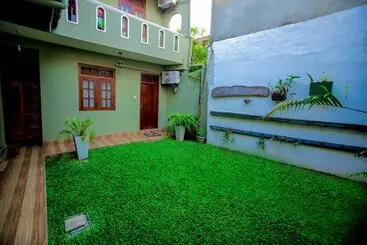 Frangipani Motel