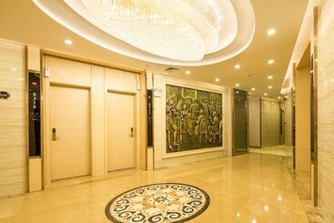 Hotel Shenzhen Railway Station