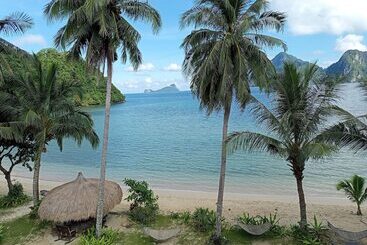 Hotel Las Cabanas Beach Resort