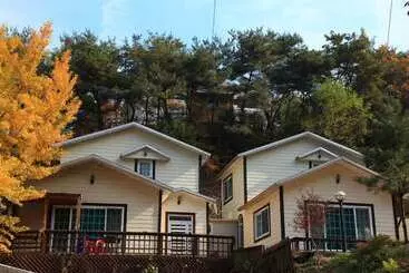 Pensiune Hwangto Green Village