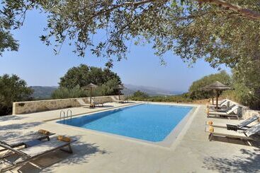 Elia Traditional Hotel & Spa