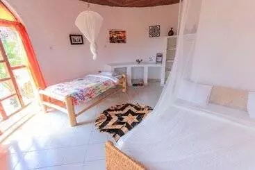 هتل The Palm Beach Resort